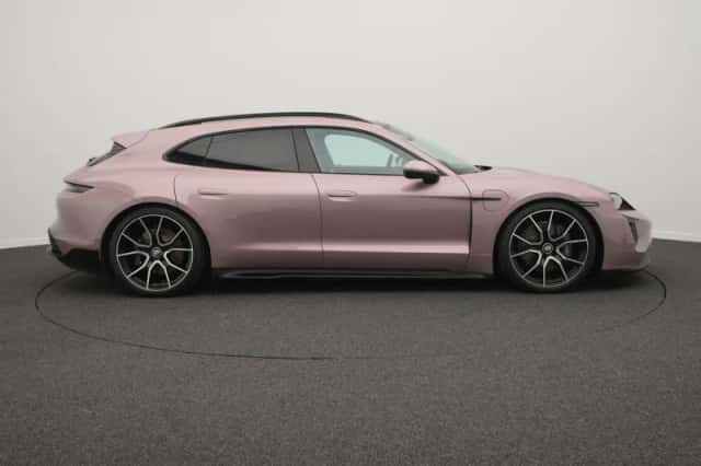 Porsche Taycan (2023) thumbnail 6