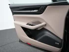 Porsche Macan (0) thumbnail 27