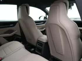 Porsche Macan (0) thumbnail 36