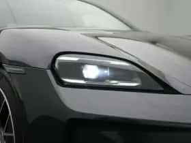 Porsche Taycan (2024) thumbnail 13