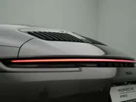 Porsche 911 (2022) thumbnail 11