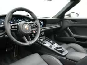 Porsche 911 (2022) thumbnail 14