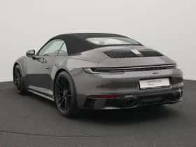 Porsche 911 (2022) thumbnail 3