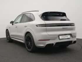Porsche Cayenne (0) thumbnail 3
