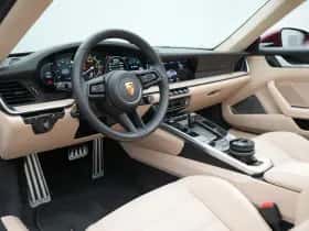 Porsche 911 (2021) thumbnail 17