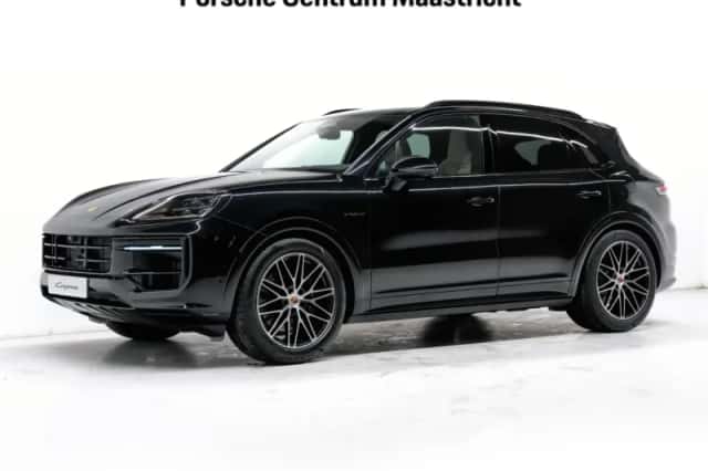 Porsche Cayenne (2026) thumbnail 1