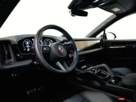 Porsche Cayenne (0) thumbnail 4