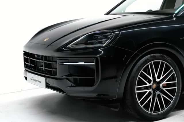 Porsche Cayenne (2026) thumbnail 6