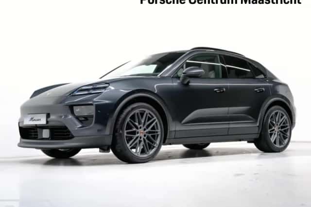 Porsche Macan (2026) thumbnail 1