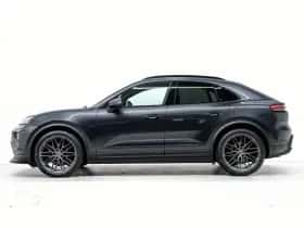 Porsche Macan (0) thumbnail 2