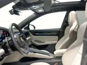 Porsche Macan (0) thumbnail 25