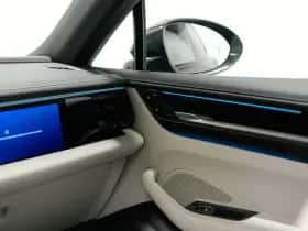 Porsche Macan (0) thumbnail 34