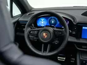Porsche Macan (0) thumbnail 32