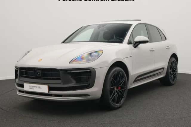 Porsche Macan (2023) thumbnail 1