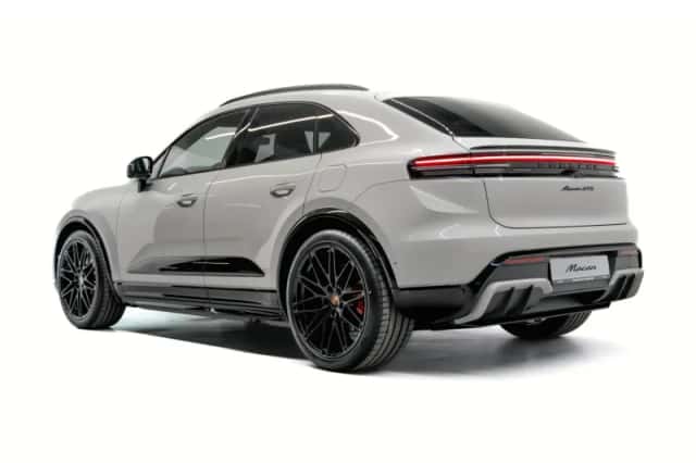 Porsche Macan (2026) thumbnail 3