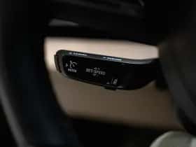 Porsche Taycan (2024) thumbnail 30