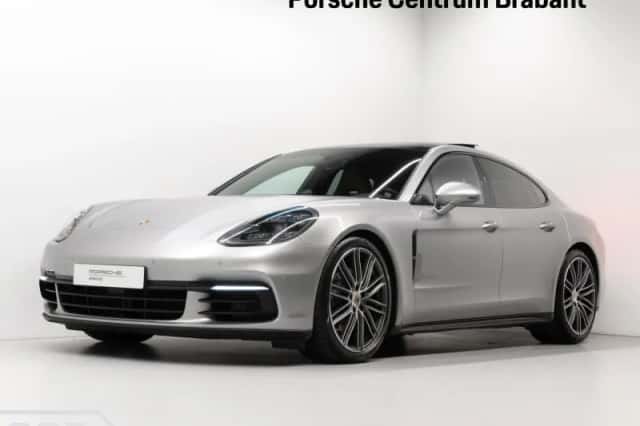 Porsche Panamera (2017) thumbnail 1