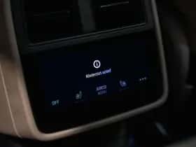 Porsche Taycan (2022) thumbnail 33