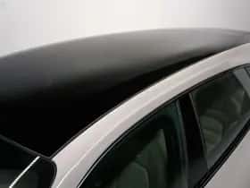 Porsche Taycan (2022) thumbnail 10