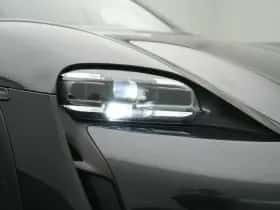 Porsche Taycan (2021) thumbnail 13