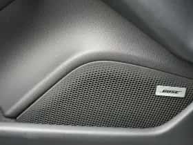 Porsche Taycan (2021) thumbnail 41
