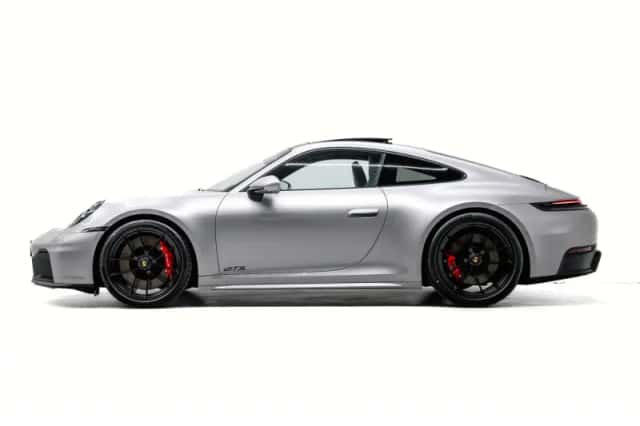 Porsche 911 (2026) thumbnail 2