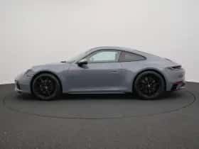 Porsche 911 (2024) thumbnail 2