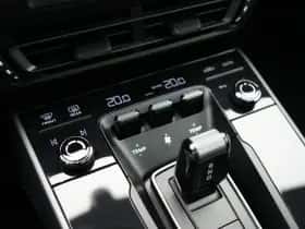 Porsche 911 (2024) thumbnail 26