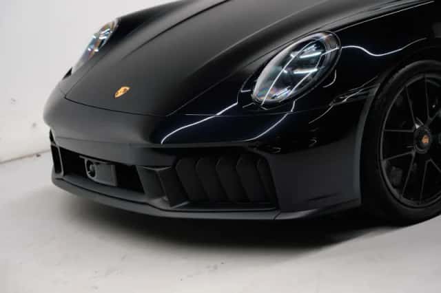 Porsche 911 (2026) thumbnail 6