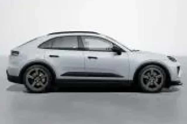 Porsche Macan (2025) thumbnail 6