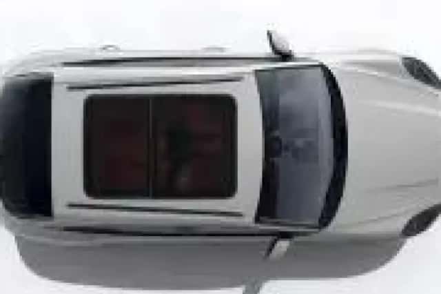 Porsche Macan (2022) thumbnail 5