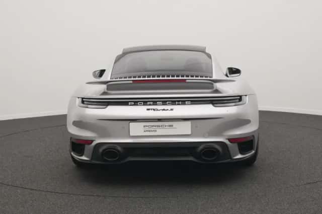 Porsche 911 (2020) thumbnail 4