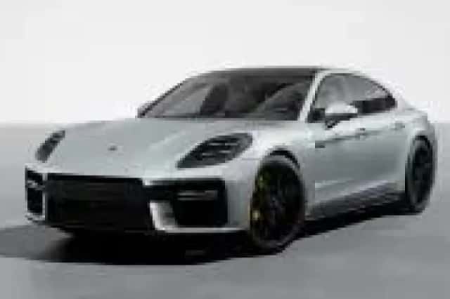 Porsche Panamera (2024) thumbnail 1