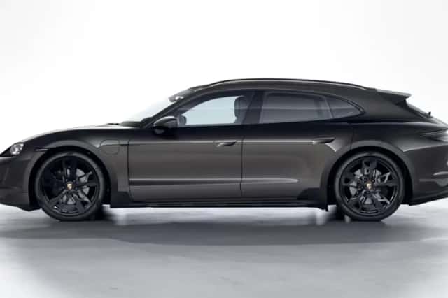 Porsche Taycan (2022) thumbnail 6