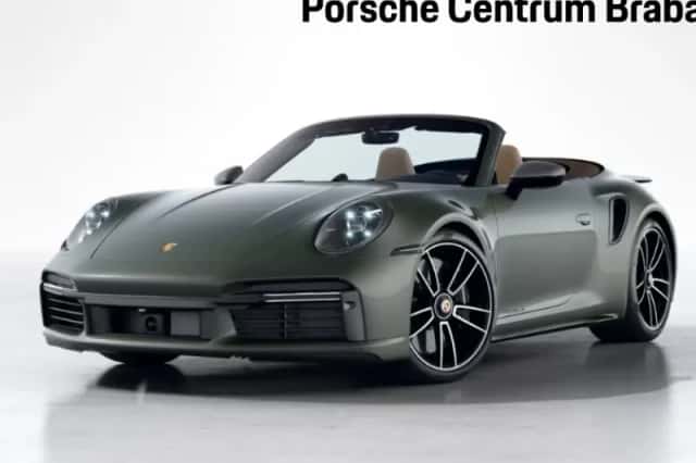 Porsche 911 (2022) thumbnail 1