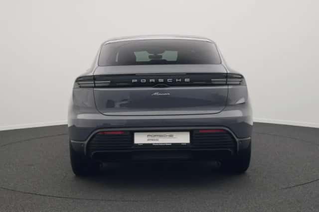 Porsche Macan (2025) thumbnail 4