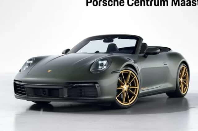 Porsche 911 (2024) thumbnail 1