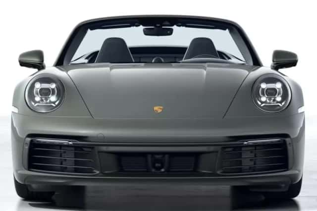 Porsche 911 (2024) thumbnail 6