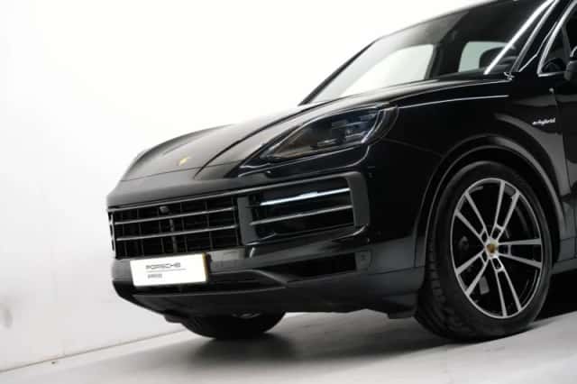 Porsche Cayenne (2024) thumbnail 6