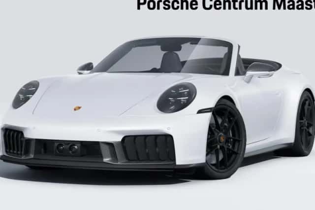 Porsche 911 (2025) thumbnail 1