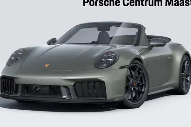 Porsche 911 (0) thumbnail 1