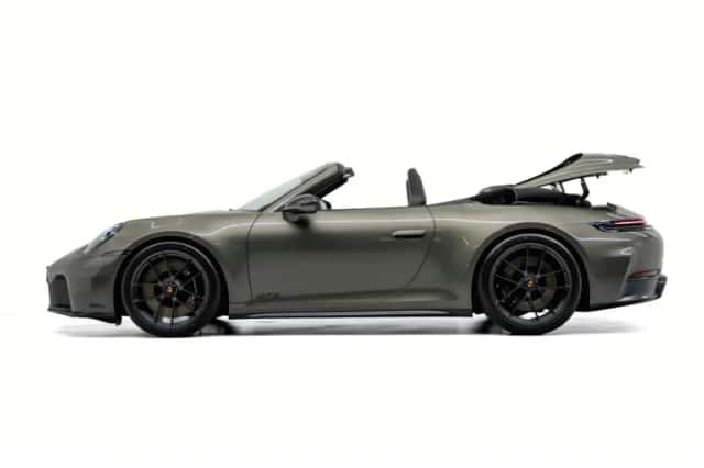Porsche 911 (2026) thumbnail 6