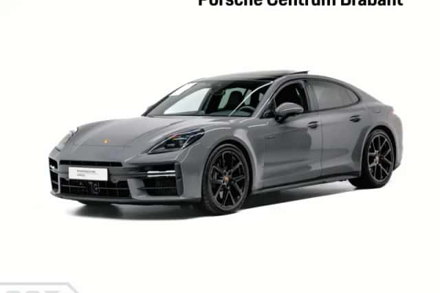 Porsche Panamera (2024) thumbnail 1