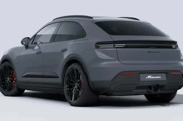 Porsche Macan (2025) thumbnail 3