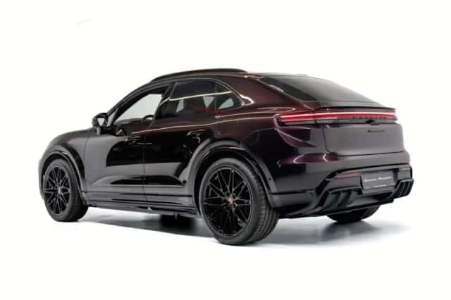 Porsche Macan (2026) thumbnail 3