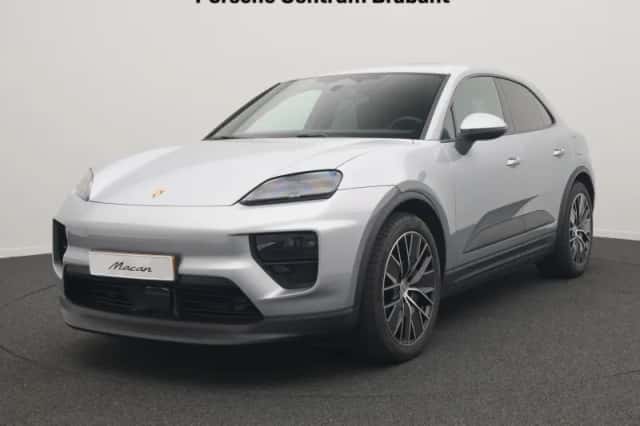 Porsche Macan (2026) thumbnail 1