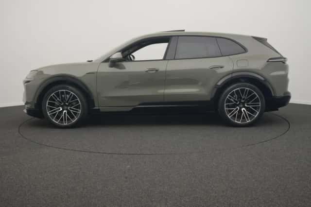 Porsche Cayenne (2026) thumbnail 2