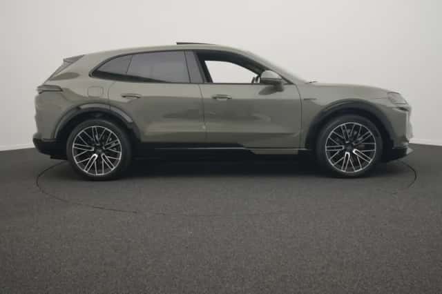 Porsche Cayenne (2026) thumbnail 6