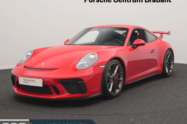 Porsche 911 (2018) thumbnail 1