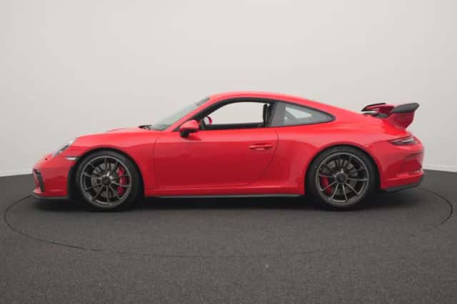 Porsche 911 (2018) thumbnail 2